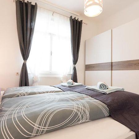 דירות וינה French Balcony - 45M² - Szeneviertel מראה חיצוני תמונה